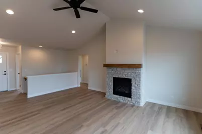 N9243 Anton Street, Appleton, WI 54915 - Photo 18