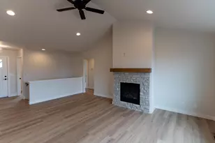 N9243 Anton St, Appleton, WI 54915 - Photo 18