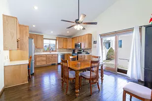 2190 Hidden Creek Rd, Neenah, WI 54956 - Photo 12