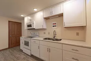 2190 Hidden Creek Rd, Neenah, WI 54956 - Photo 28