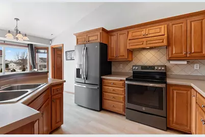 3950 Agatha Christie Avenue, De Pere, WI 54115 - Photo 14