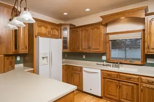 215 E Alfred St, Weyauwega, WI 54983 - Photo 54