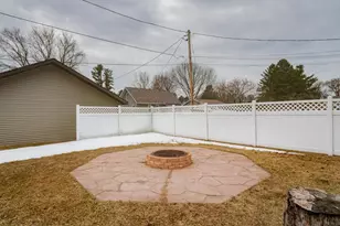 215 Alfred St, Weyauwega, WI 54983 - Photo 20