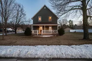 215 Alfred St, Weyauwega, WI 54983 - Photo 10