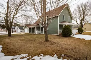 215 E Alfred St, Weyauwega, WI 54983 - Photo 12