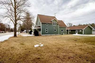 215 Alfred Street, Weyauwega, WI 54983 - Photo 16