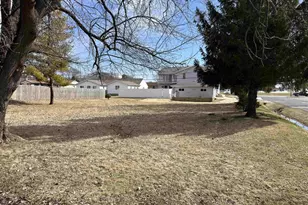 1407 N Lynndale Dr, Appleton, WI 54914 - Photo 34
