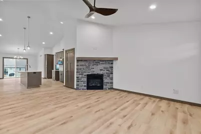 505 Founders Way, Little Chute, WI 54140 - Photo 16