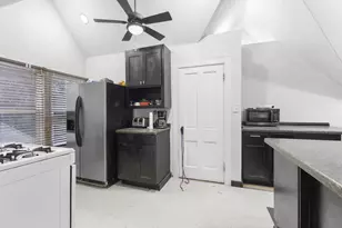 621 N Huron St, De Pere, WI 54115 - Photo 36