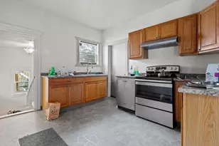 621 N Huron St, De Pere, WI 54115 - Photo 10