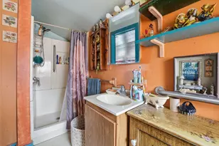 353 W 18th Ave, Oshkosh, WI 54902 - Photo 14