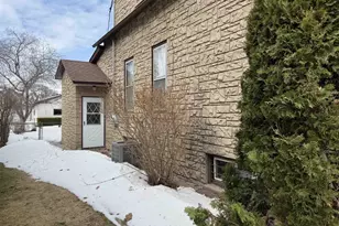 1439 10th St, Marinette, WI 54143 - Photo 4