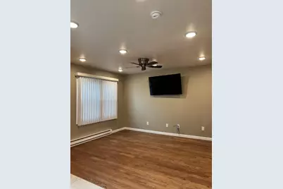 1747 Oakdale Avenue, Green Bay, WI 54302 - Photo 4