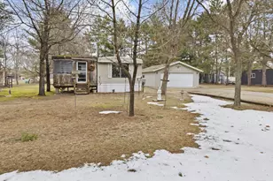 226 E Lohrville Ave, Redgranite, WI 54970 - Photo 4