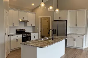 N9246 Homestead Ln, Appleton, WI 54915 - Photo 6