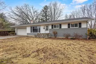 1103 Valley Ln, Shawano, WI 54166 - Photo 2