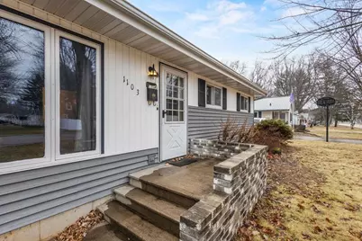 1103 Valley Lane, Shawano, WI 54166 - Photo 4