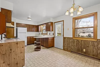 1103 Valley Lane, Shawano, WI 54166 - Photo 8