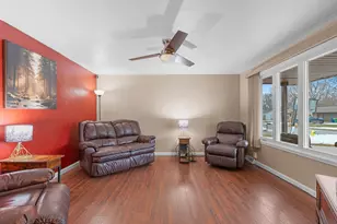 543 Delwiche Rd, Green Bay, WI 54302 - Photo 6