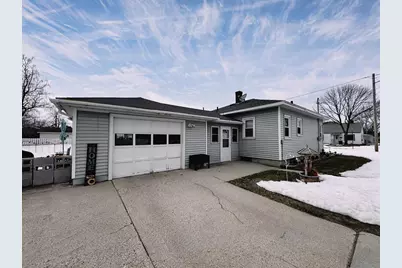 2201 15th Avenue, Menominee, MI 49858 - Photo 2