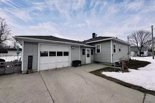 2201 15th Ave, Menominee, MI 49858 - Photo 2