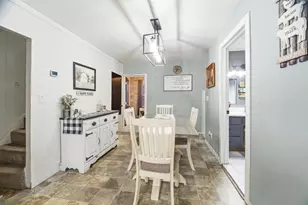 418 E Hancock St, New London, WI 54961 - Photo 8