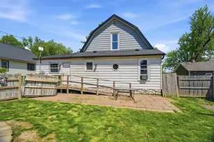 418 E Hancock St, New London, WI 54961 - Photo 24