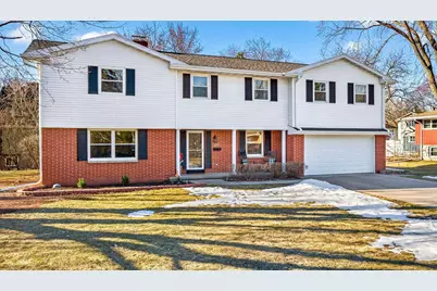 611 Chatham Court, Neenah, WI 54956 - Photo 2