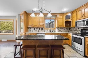 2443 Ravine Ct, Green Bay, WI 54313 - Photo 14