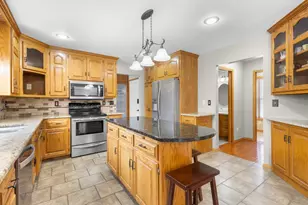 2443 Ravine Ct, Green Bay, WI 54313 - Photo 12