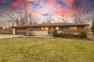 15945 Smith Dr, Brookfield, WI 53005 - Photo 54