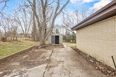 15945 Smith Drive, Brookfield, WI 53005 - Photo 4