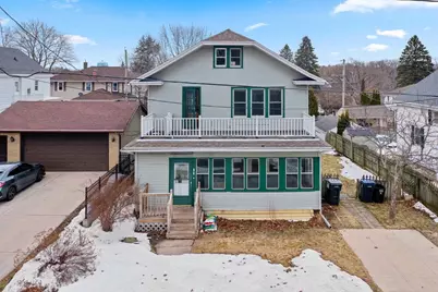 516 New York Avenue, Manitowoc, WI 54220 - Photo 1