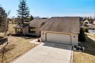 535 E Vine Ct, Sturgeon Bay, WI 54235 - Photo 8