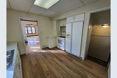 217 E Center Street, Shawano, WI 54166 - Photo 4