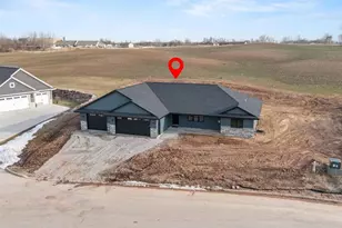 3382 Largo Ridge Ct, Green Bay, WI 54311 - Photo 2