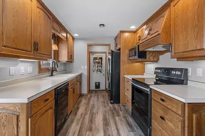 1021 Wishart Avenue, De Pere, WI 54115 - Photo 12