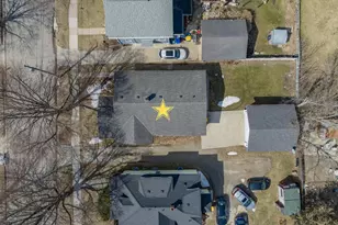 866 Howard St, Green Bay, WI 54303 - Photo 8