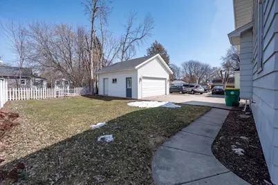 866 Howard Street, Green Bay, WI 54303 - Photo 32
