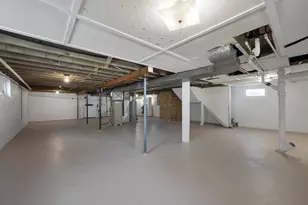 866 Howard St, Green Bay, WI 54303 - Photo 30