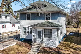 722 Bond St, Green Bay, WI 54303 - Photo 2