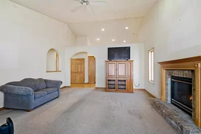4724 N Fallview Lane, Appleton, WI 54913 - Photo 4