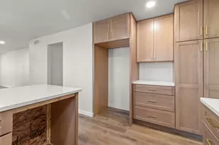 1645 Crestview Dr, Oshkosh, WI 54904 - Photo 6