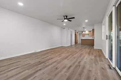 1645 Crestview Drive, Oshkosh, WI 54904 - Photo 16