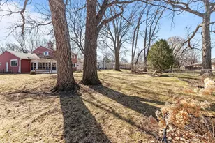 1645 Crestview Dr, Oshkosh, WI 54904 - Photo 40