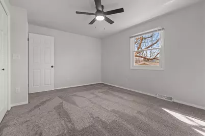 1645 Crestview Drive, Oshkosh, WI 54904 - Photo 34