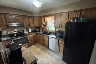 40 Concord Dr, Fond du Lac, WI 54935 - Photo 4