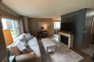 40 Concord Dr, Fond du Lac, WI 54935 - Photo 2