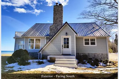 N2890 Lakeshore Road, Kewaunee, WI 54216 - Photo 2