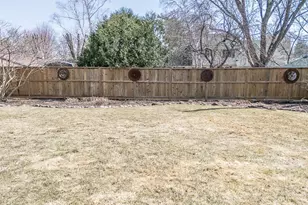 1406 Lawrence St, New London, WI 54961 - Photo 40